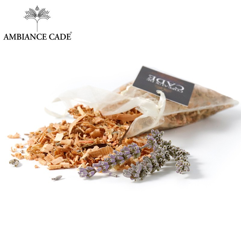 Sachet de bois de cade